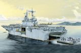 USS Essex LHD-2 1:700