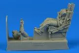 USAF Pilot for F-105 with ejection seat 1:32
