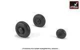 An-2/An-3 Colt wheels w/ weighted tires 1:72