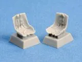 Macchi MC.202/ MC.205 seats with harness 1:48
