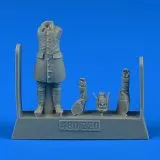 Royal Flying Corps (RFC) WWI Pilot with map 1:48