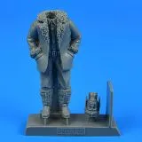 German or Austro-Hungarian WWI Pilot (Winter) 1:32