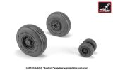 F-111 Aardvark early type wheels w/ weighted tires 1:48
