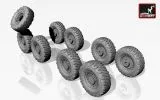LAV-25 series wheels w/ Michelin 325/85 R16 XML tires 1:72 LAV-25 series wheels w/ Michelin 325/85 R16 XML tires 1:72