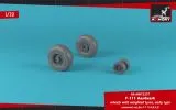 F-111 Aardvark early type wheels w/ weighted tires 1:72