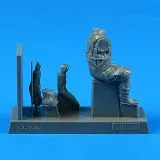 Japanese WWII Fighter Pilot (sitting) 1:32