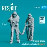 Purple jersey refueling team (modern) (scene 1) 1:72