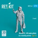 Rafale (C, M) pilot (standing - type 2) 1:72