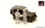 RKKA officers with map (WWII) 1:72