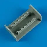 Seafire F.XVII exhaust 1:48