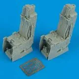 F-15E ejection seats with safety belts 1:32