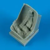 Bf 109E seat with safety belts 1:32