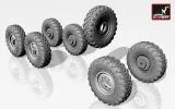ZiL-131 wheels w/ M-93 tires 1:72 ZiL-131 wheels w/ M-93 tires 1:72