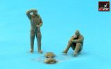 RAF WWII crewmen in high altitude outfit - Set C 1:72