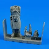 Soviet pilot WWII - winter clothing 1:32