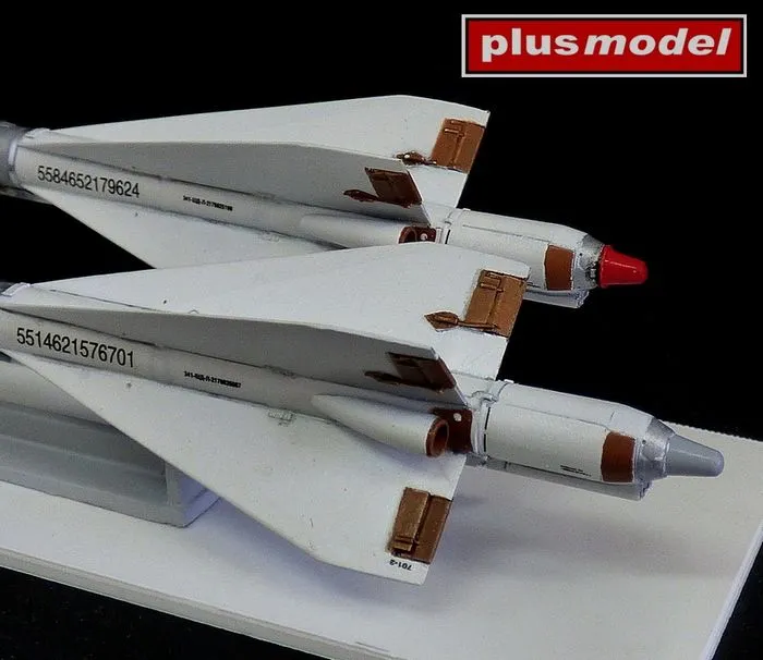 R-40TD (AA-6D Acrid) 1:48