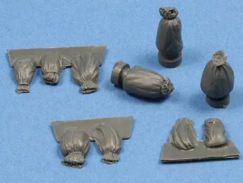 German WWII sacks 1:72