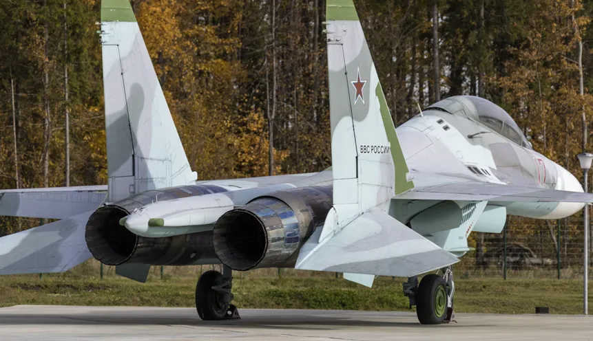 Russian Modern Air Force - Su-27 green/ grey camo.