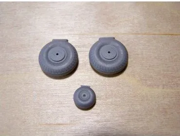 Pe-2, Pe-3 wheels 1:48