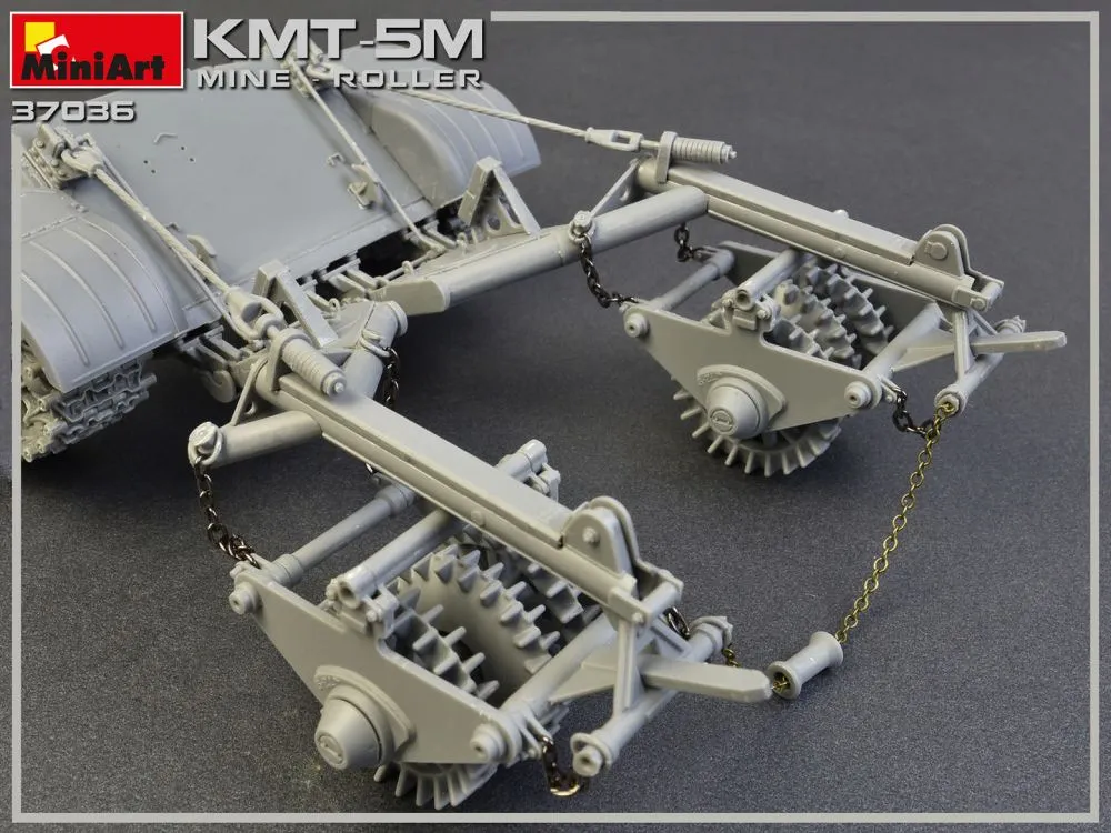 KMT-5M Soviet Mine-Roller 1:35