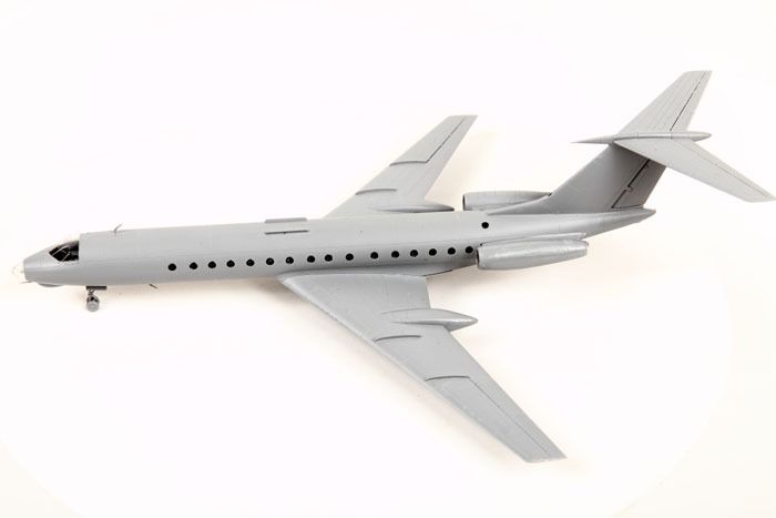 Tupolev Tu-134A/B3 1:144