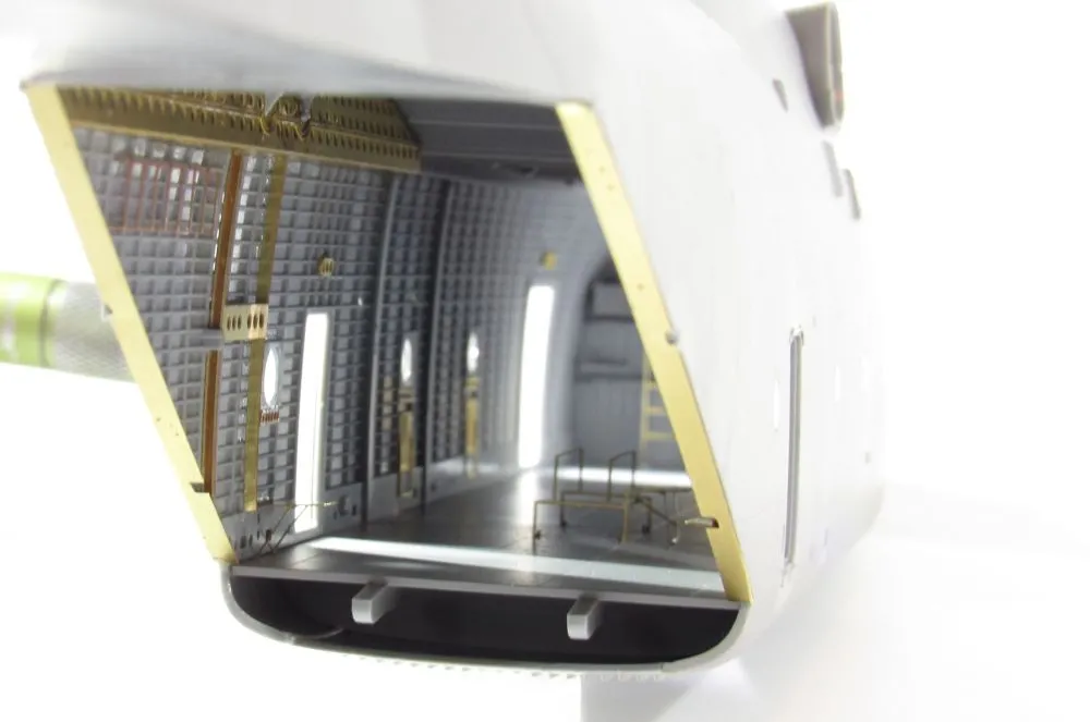 Mil Mi-26 cargo hold 1:72