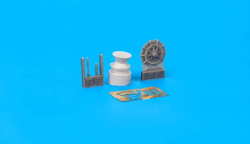 Z-37A aerial applicator 1:72