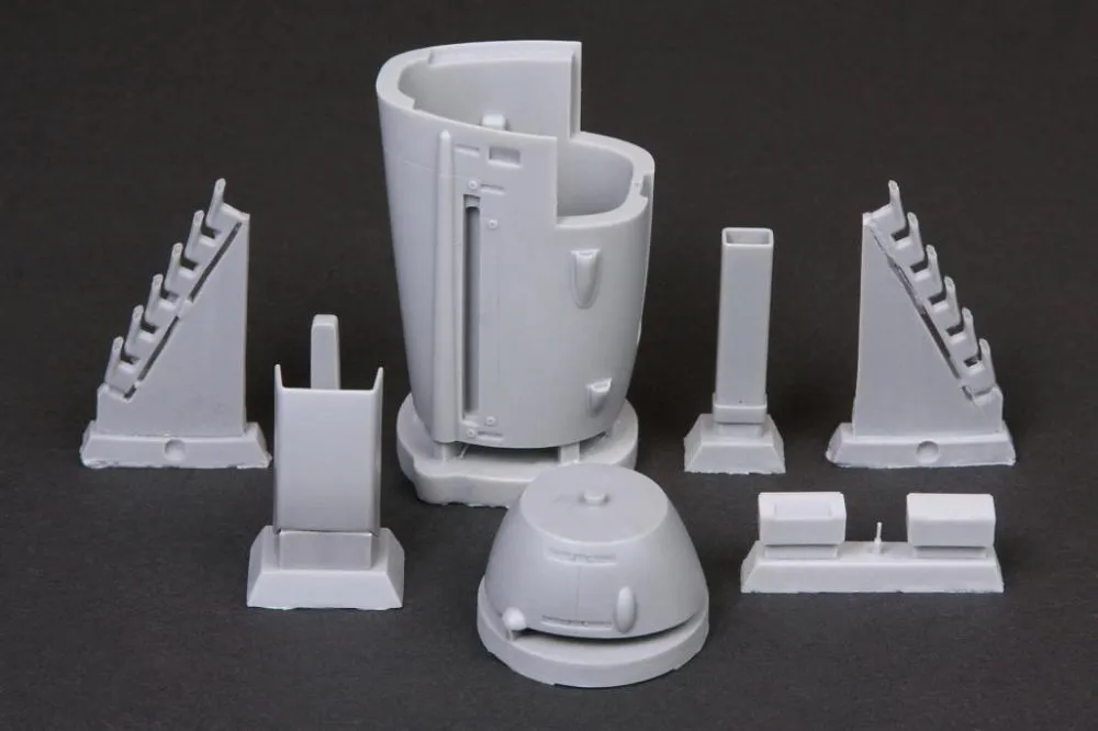 Bf 109E-1 with Hispano Suiza Engine conversion set 1:32