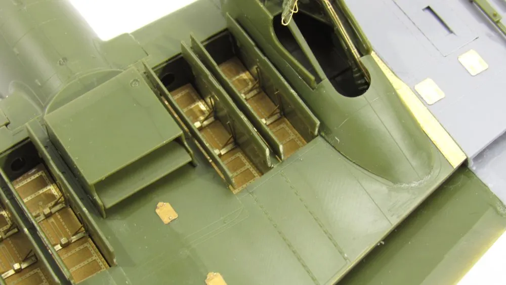Il-2 mod.1941 bomb bay for Zvezda 1:48