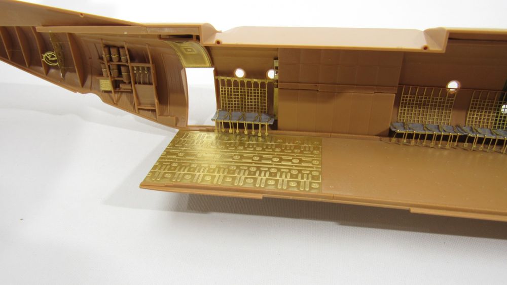 C-130 cargo space for Zvezda 1:72