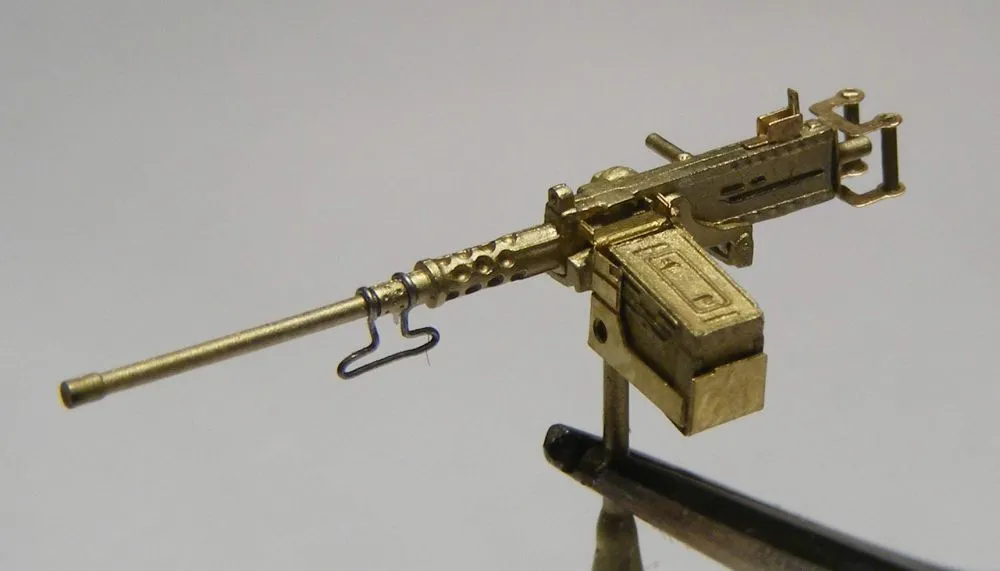 Browning M2 cal.50 on mount tank 1:72