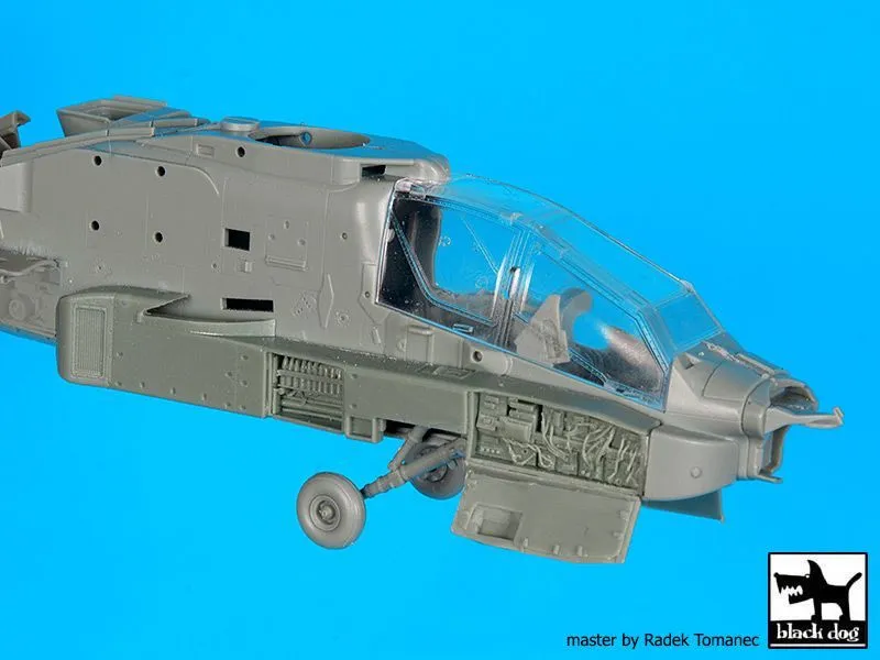 AH-64 D Front electronics & engine 1:72