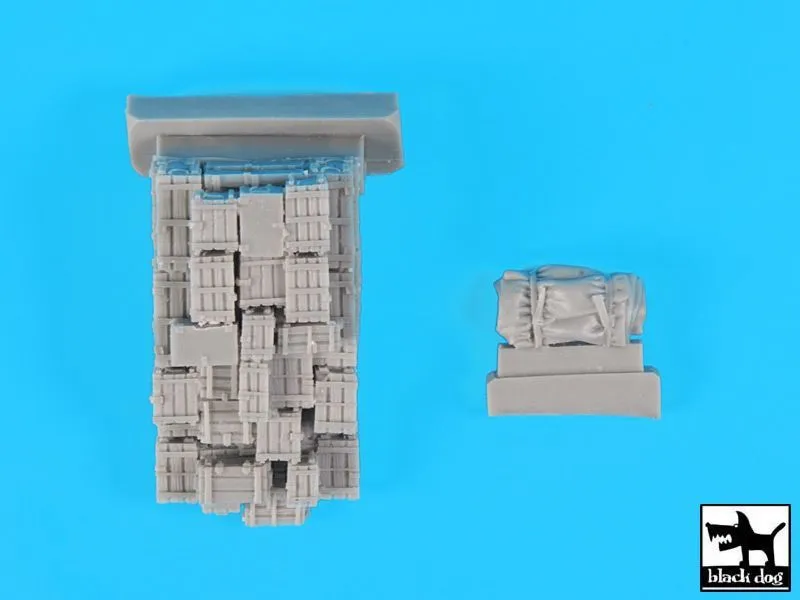 Soviet Army truck accessories set 1:72