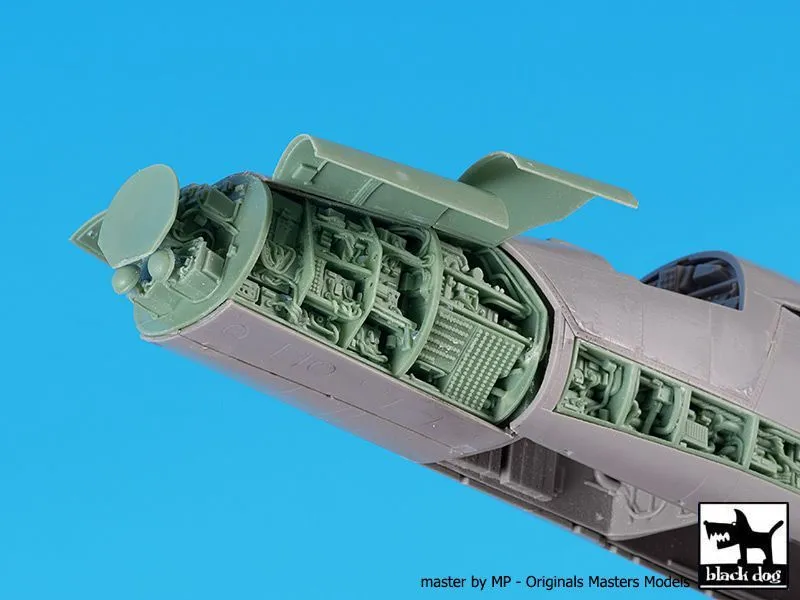 F-111 Front electronic 1:48