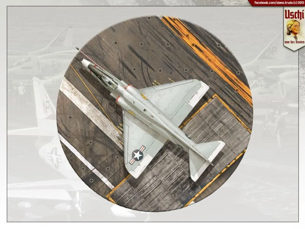 USS Enterprise (Circular version) Scenic Display 1:48