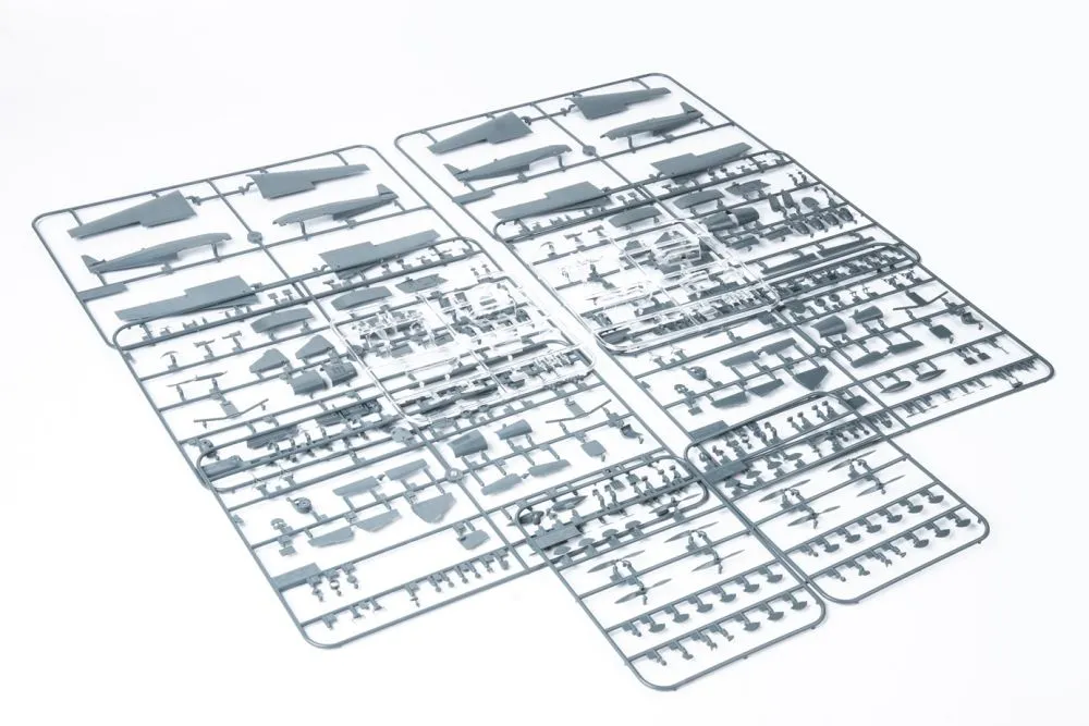 Zlin Z-126 - Dual Combo 1:48