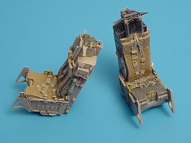 ACES II ejection seats - (for F-16 versions) 1:48