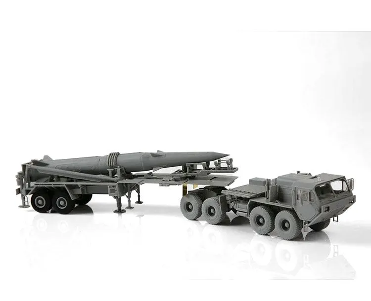 Modelcollect M983 Hemtt Tractor w/Pershing II 1:72