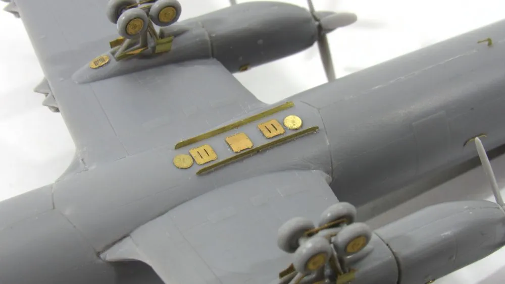 Il-18 P.E. set for E.E. 1:144