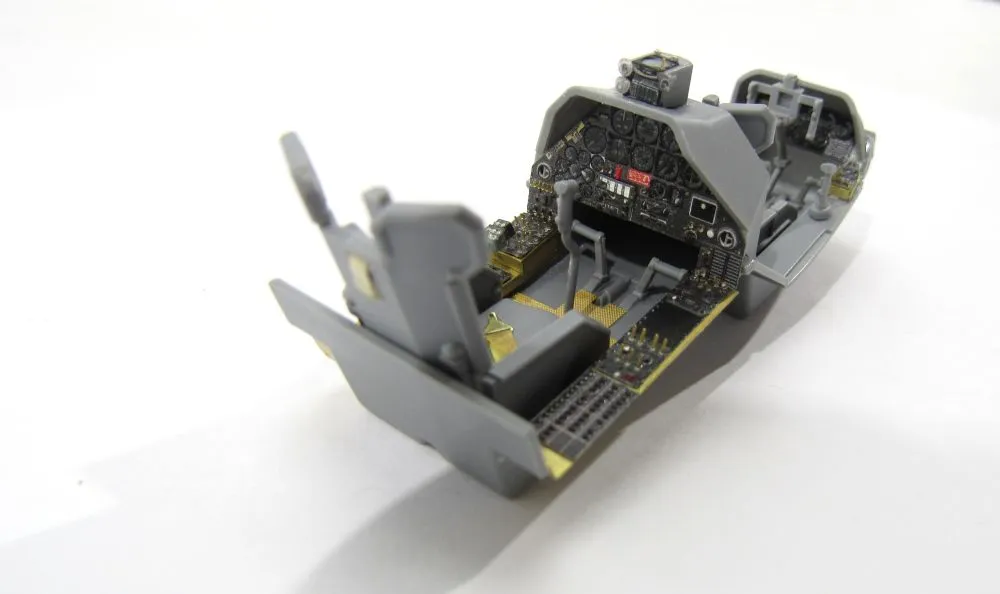 AH-1G Cobra interior for ICM 1:32