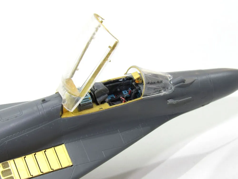 MiG-29SMT P.E. set for G.W.H. 1:72