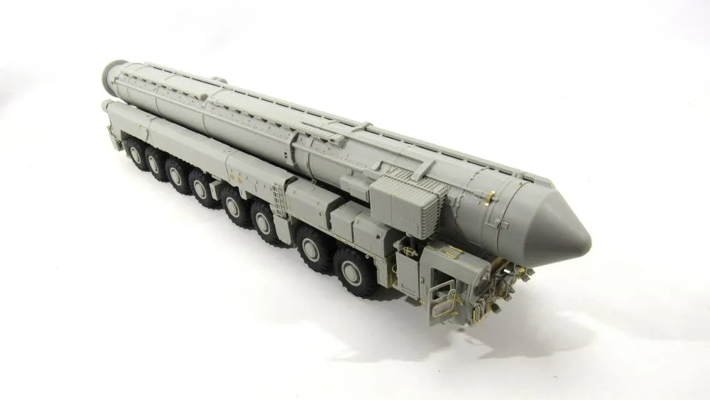 15U175 Topol-M P.E. set for Trumpeter 1:35