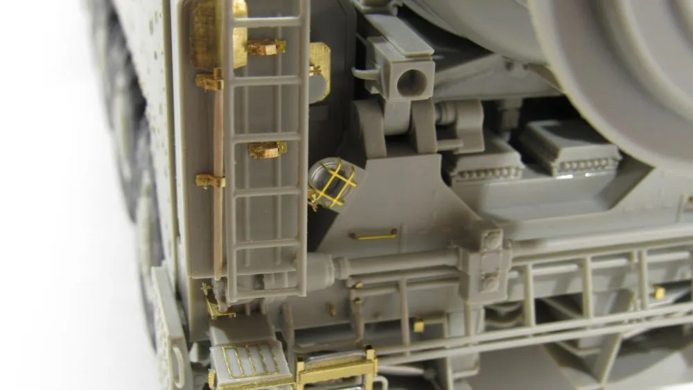 15U175 Topol-M P.E. set for Trumpeter 1:35