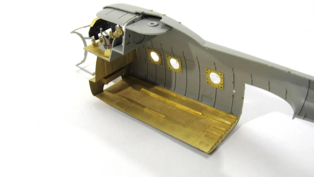 Mi-4 airborne transport compartment 1:35