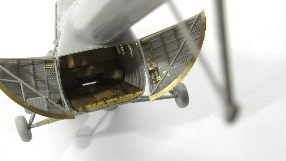 Mi-4 airborne transport compartment 1:35