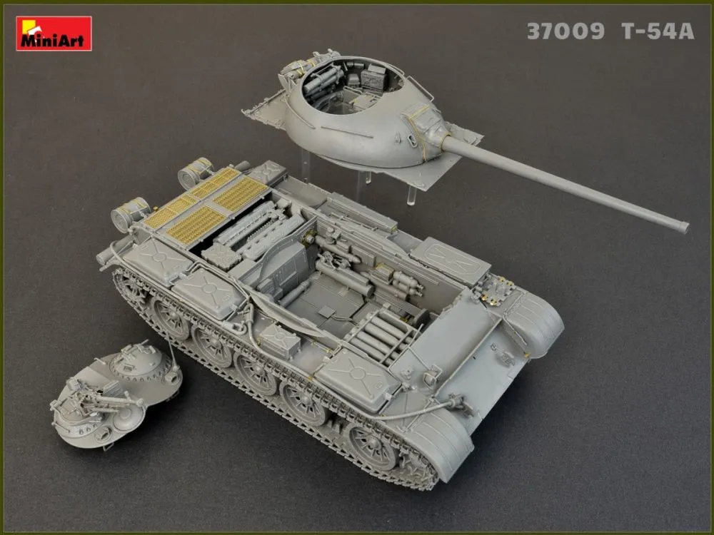T-54A Soviet MTB (w/ interior) 1:35