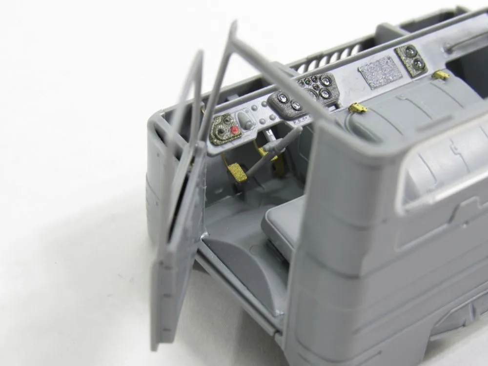 GAZ-66 P.E. set (cab) for Zvezda 1:35