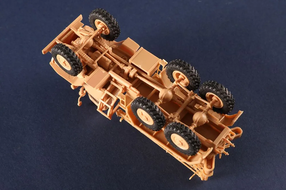 APA-5D Airport Starter Vehicle 1:72