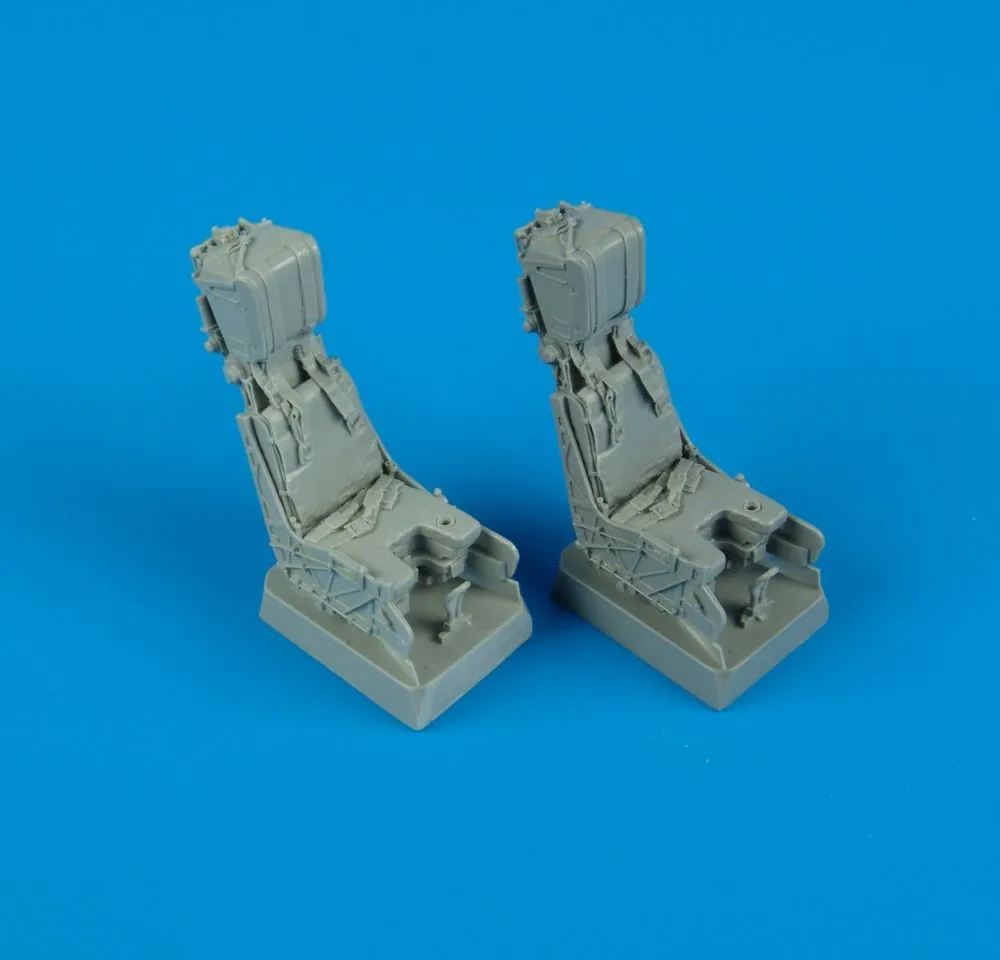 F/A-18D ejection seats with safety belts 1:32