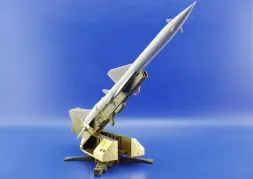 SA-2 Missile on launcher für trumpeter 1:35